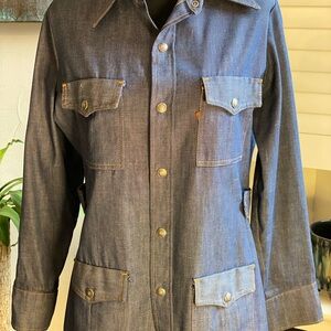 Levi's 1970's Vintage- Dark Blue Denim Lightweight Jacket!
